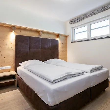 Apartment Apart33 2-5 *