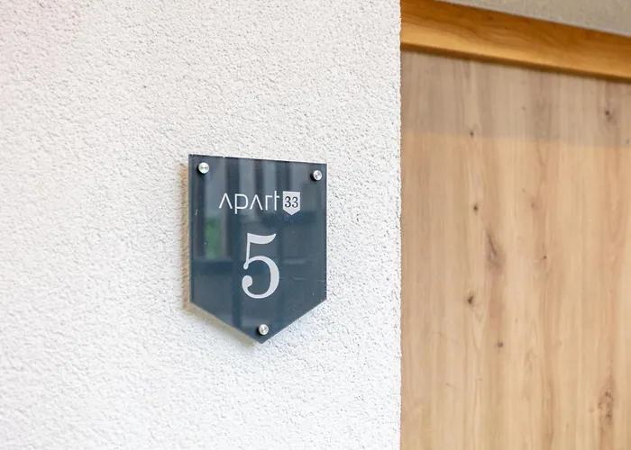 Apart33 2-5 アパート *